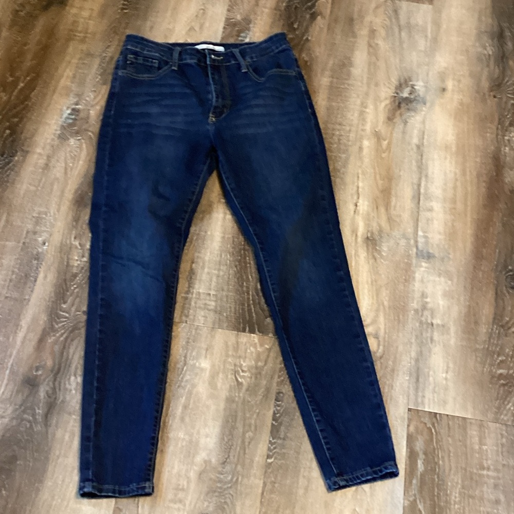 KanCan Dark Blue Skinny Jeans (missing button)